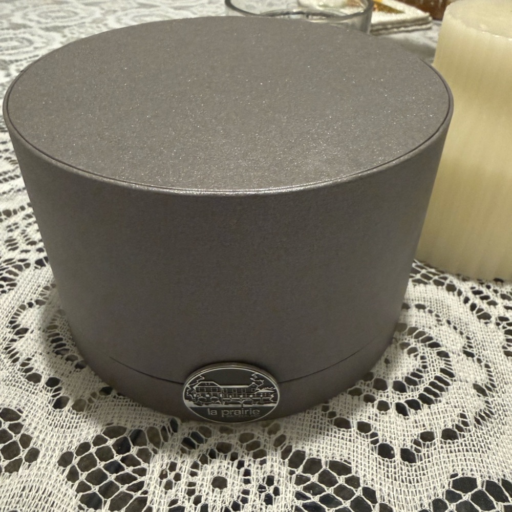 NEW La Prairie Pure Gold Nocturnal Balm Full Size - Picture 5 of 11